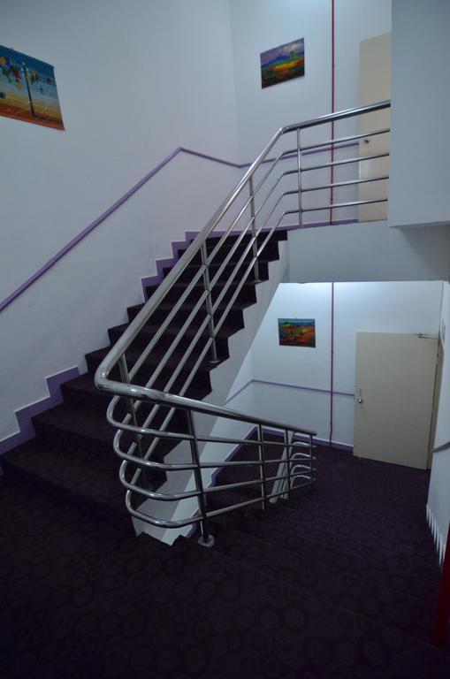 סינגפור Meriton Hotel מראה חיצוני תמונה
